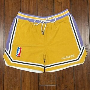 Culture Industries Corduroy Shorts Womens L Yellow Luxury Streetwear NBA Look